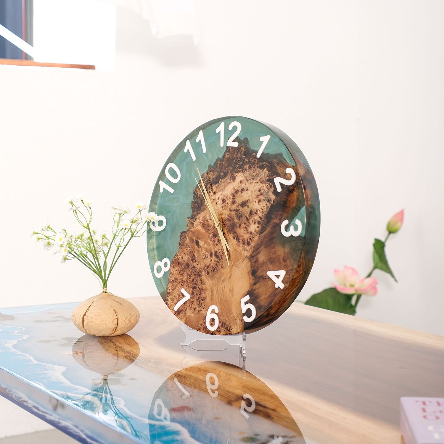 KAZANAHOME-Poplar-Green-Epoxy-Resin-Wall-Clock-2