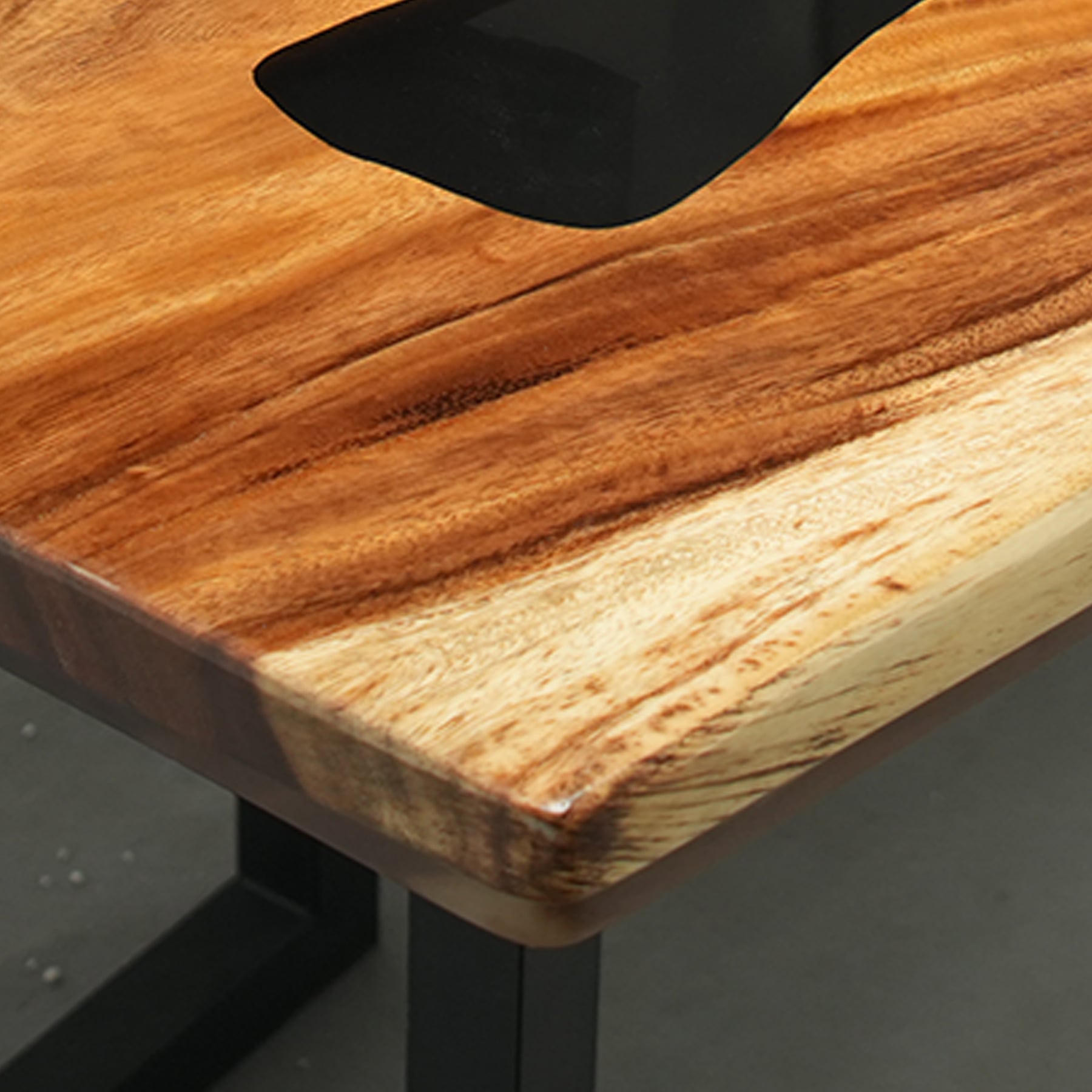 KAZANAHOME-Walnut-epoxy-resin-live-edge-dining-table-3