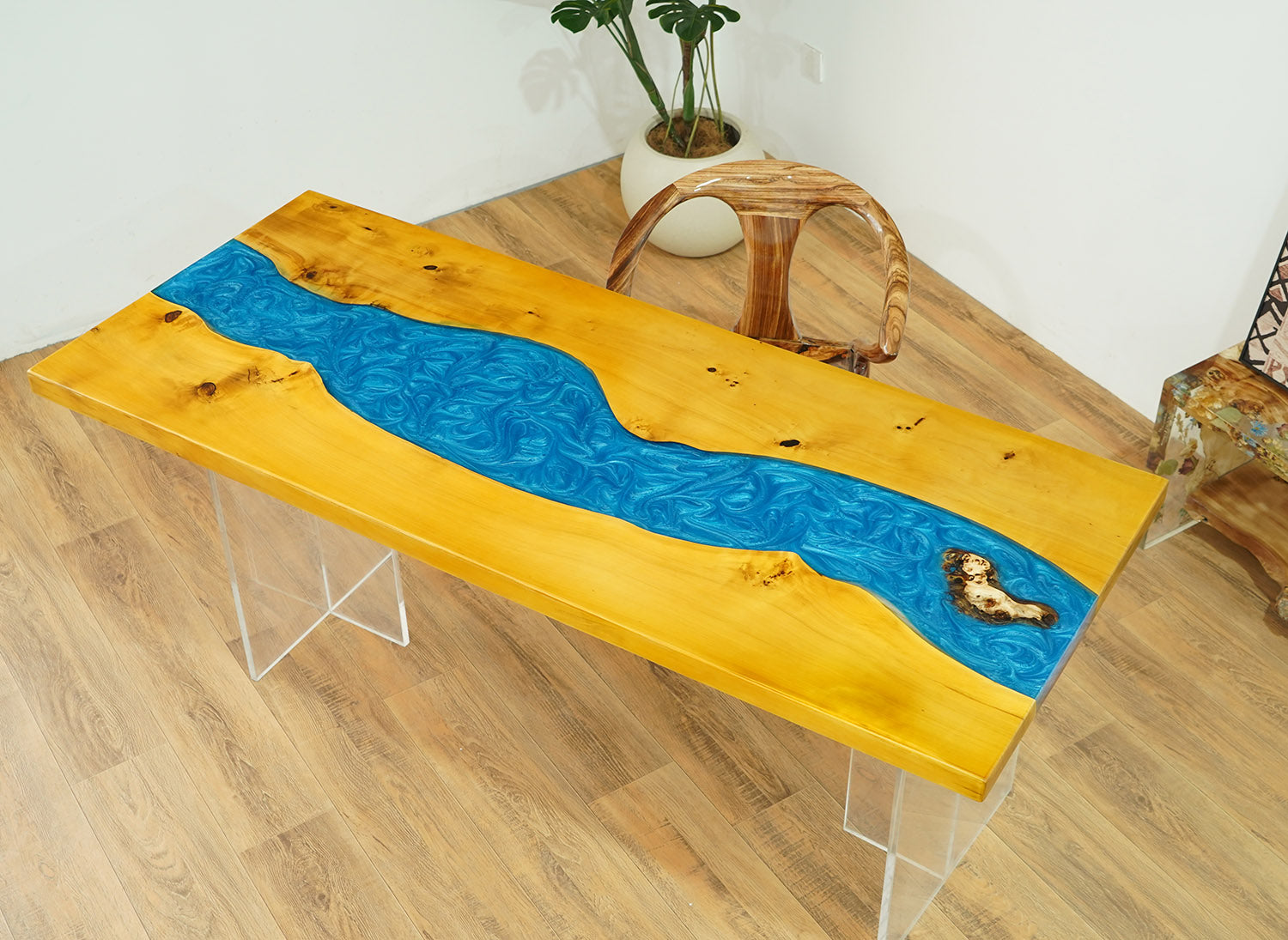 KAZANAHOME-poplar-epoxy-resin-river-table-1