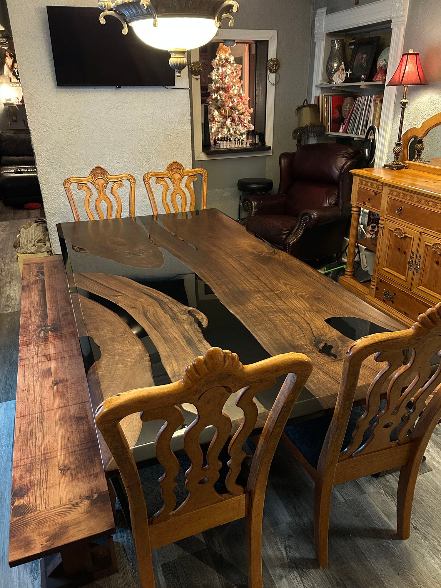 Custom Black Walnut Luxury Epoxy Resin Table CT50